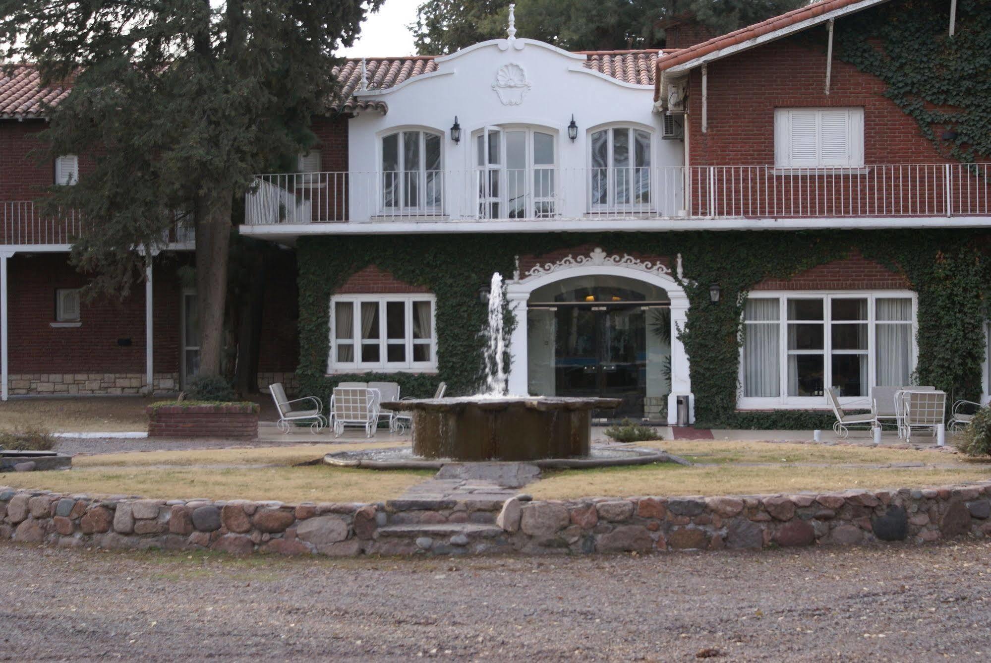 Hotel San Francisco Chacras de Coria Exterior foto